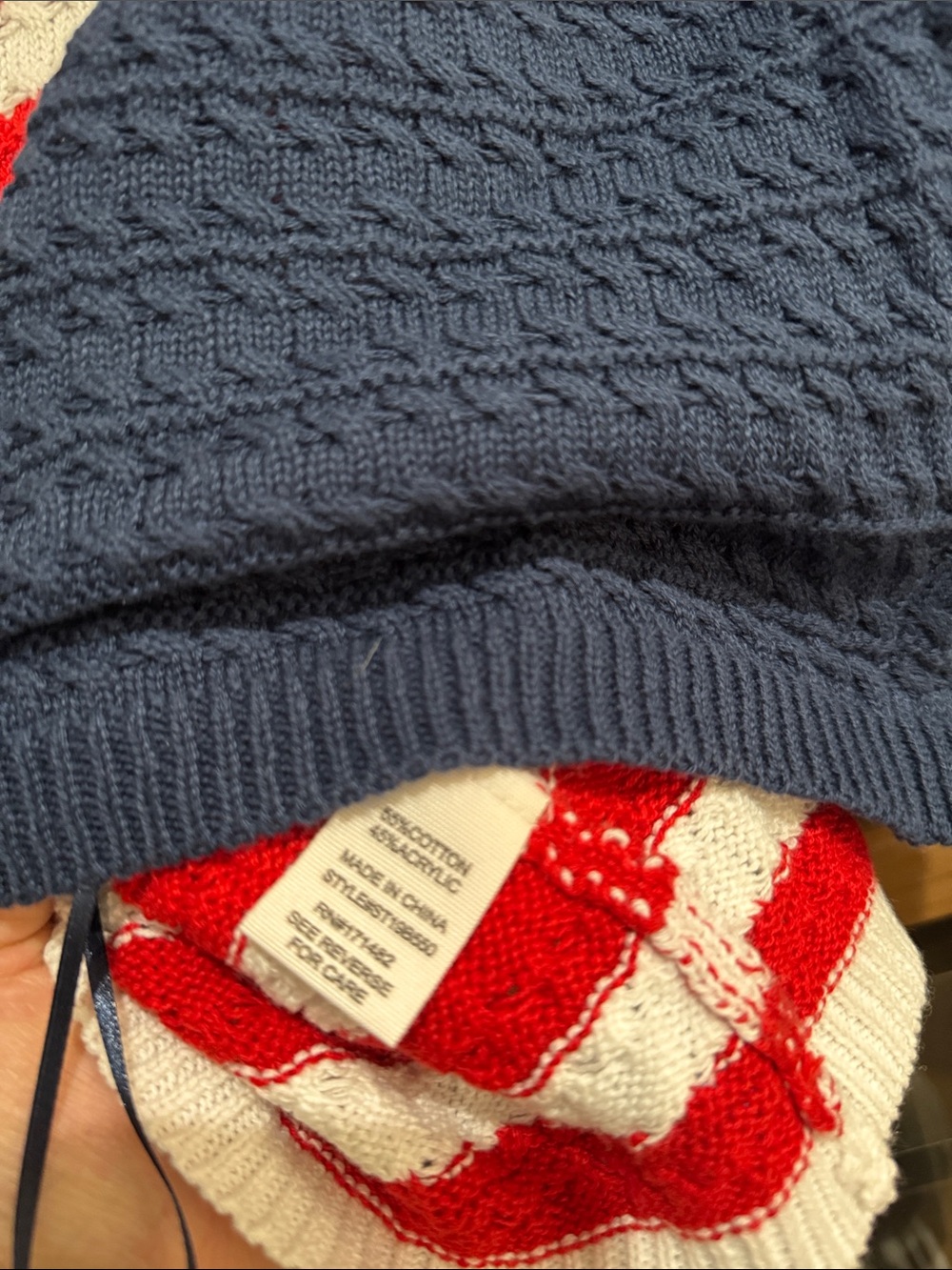 Moon & Madison American Flag Knit Tank Sweater Vest Size L - Picture 5 of 5